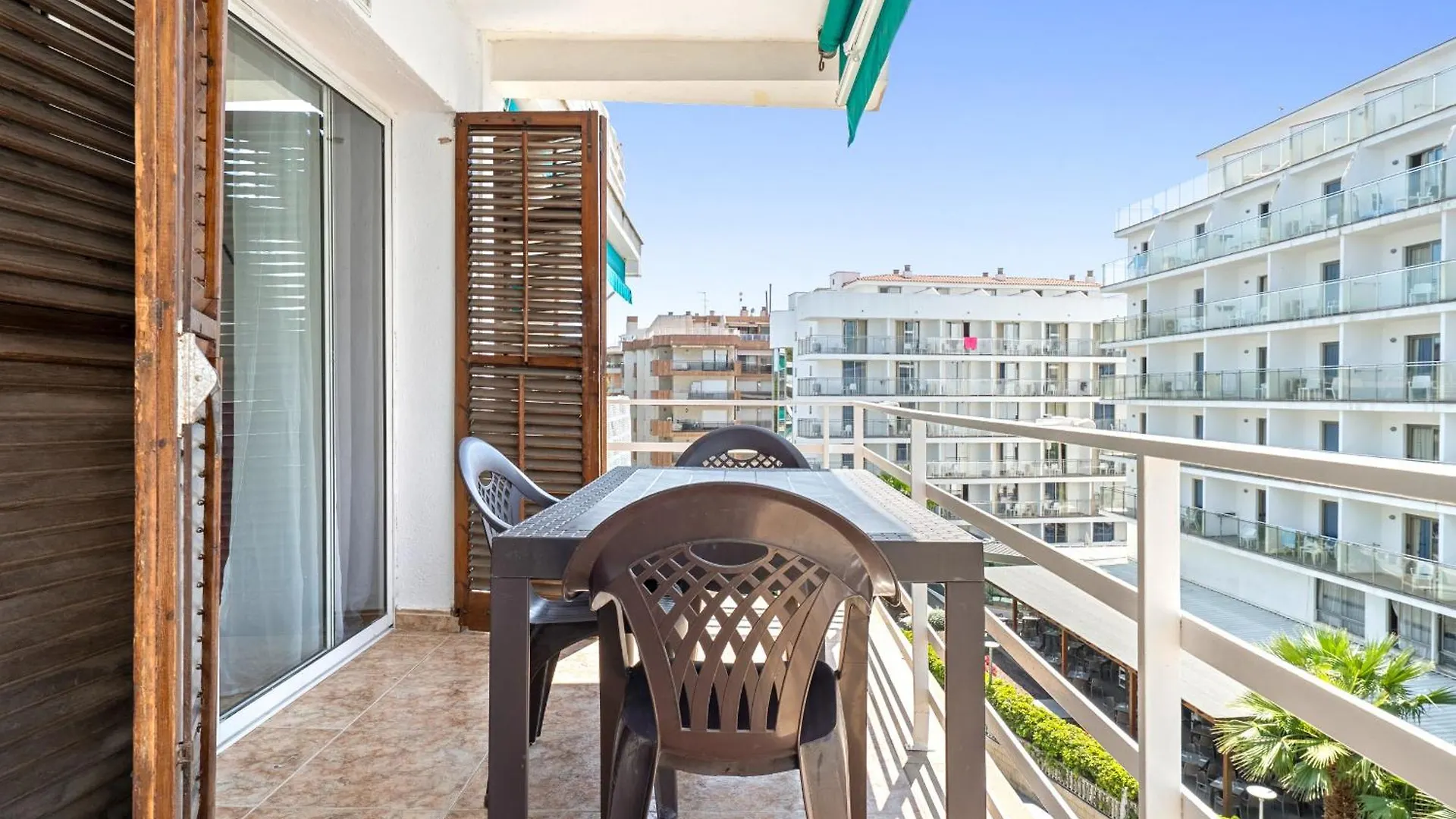 Hauzify I Apartament Miravet Salou 0*,  Spanien